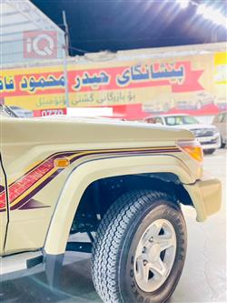 تۆیۆتا لاند کرۆزەر ٧٠ پیکاپ